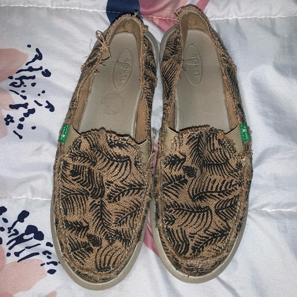 Woman’s Sidewalk Surfer Sanuks